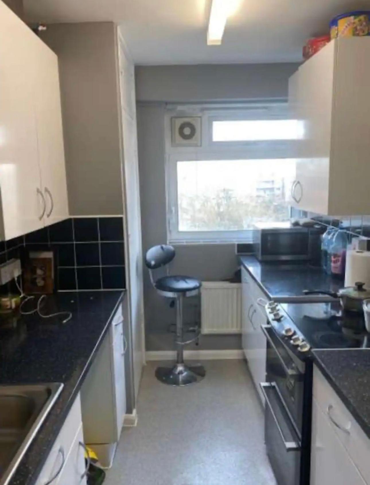 Double Private Room With Shared Bathroom Facilities London Exterior foto